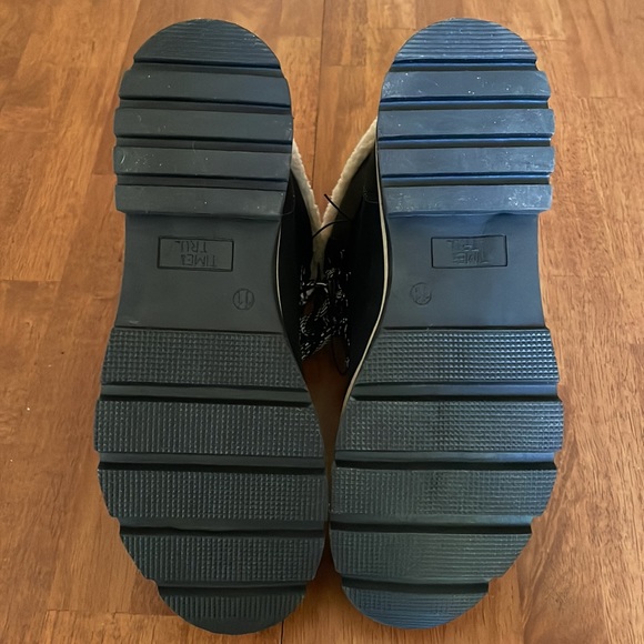 ❌SOLD❌  Women’s Boots - Picture 6 of 7